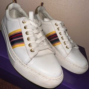 White Casual Sneakers with Multicolor Stripe